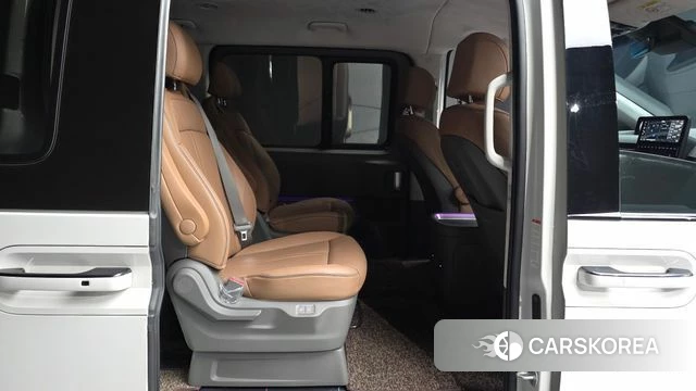 Hyundai Staria 2024 Белый из Кореи, фото 3