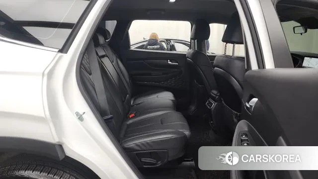 Hyundai The New Santa Fe 2023 Белый из Кореи, фото 3