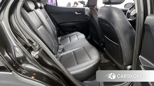 Kia Stonic 2018 Черный из Кореи, фото 3