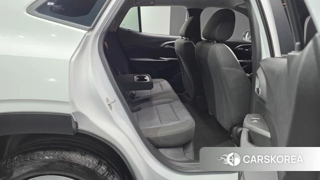 Chevrolet (GM Daewoo) Trax Crossover 2023 Белый из Кореи, фото 3