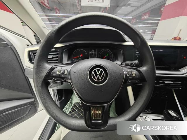 Volkswagen Polo 2022 Белый из Китая, фото 3