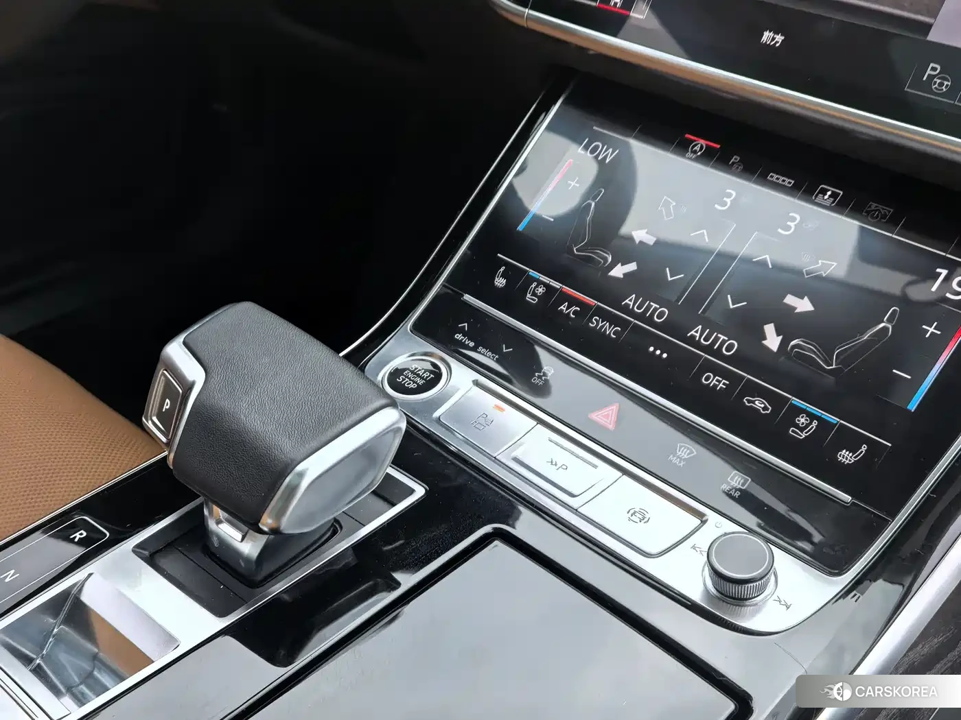 Audi A8 2022 Черный из Китая, фото 3