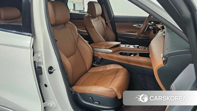 Genesis GV70 2022 Белый из Кореи, фото 3