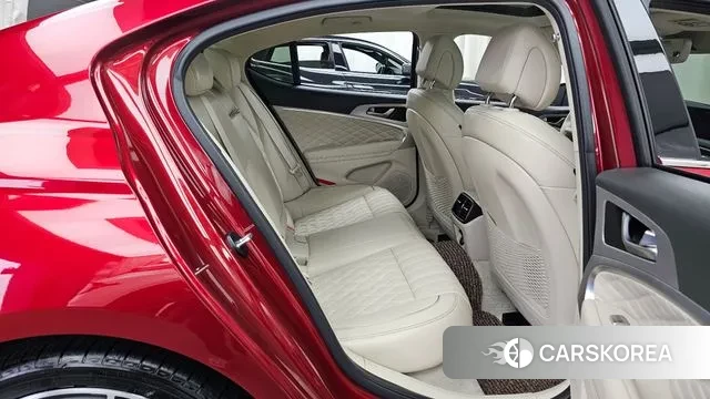 Genesis The New G70 2022 Красный из Кореи, фото 3