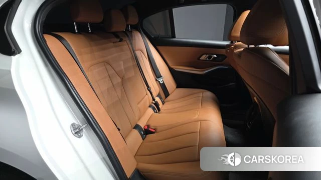 BMW 3 Series (G20) 2024 Белый из Кореи, фото 3