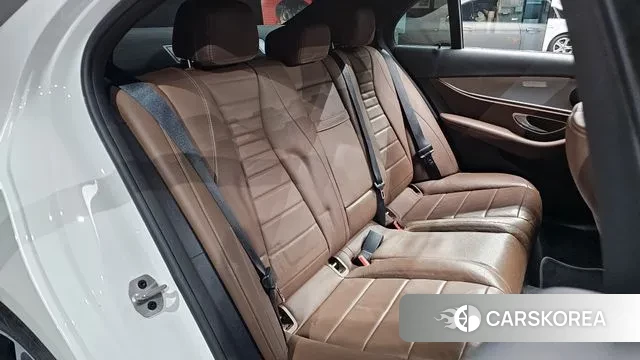 Mercedes-Benz E-Class W213 2020 Белый из Кореи, фото 3