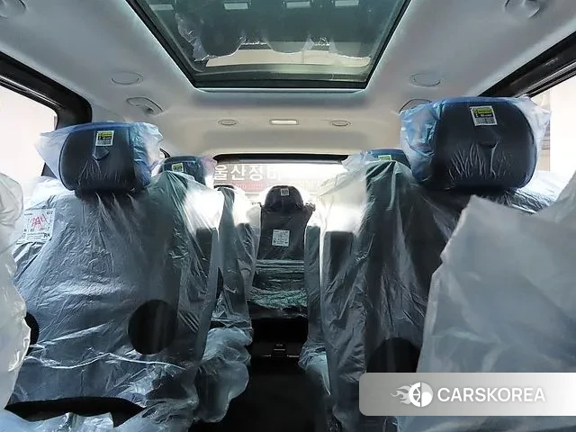 Hyundai Staria 2025 Белый из Кореи, фото 3