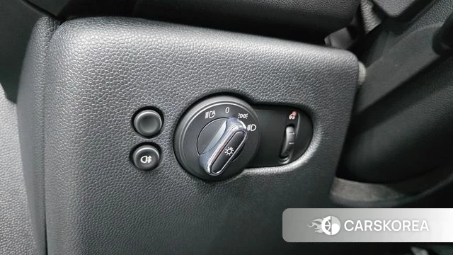 Mini Cooper 2022 Серый из Кореи, фото 3