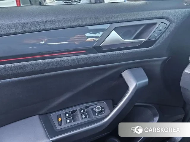 Volkswagen T-Roc 2021 Синий из Кореи, фото 3