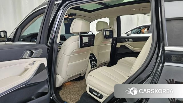 BMW X7 (G07) 2021 Черный из Кореи, фото 3
