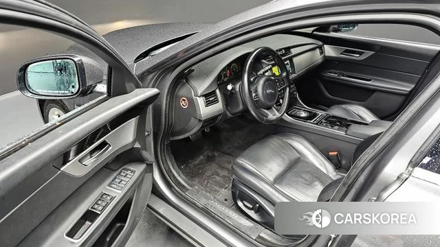 Jaguar XF (X260) 2018 Серый из Кореи, фото 3