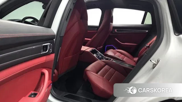 Porsche Panamera (971) 2023 Белый из Кореи, фото 3