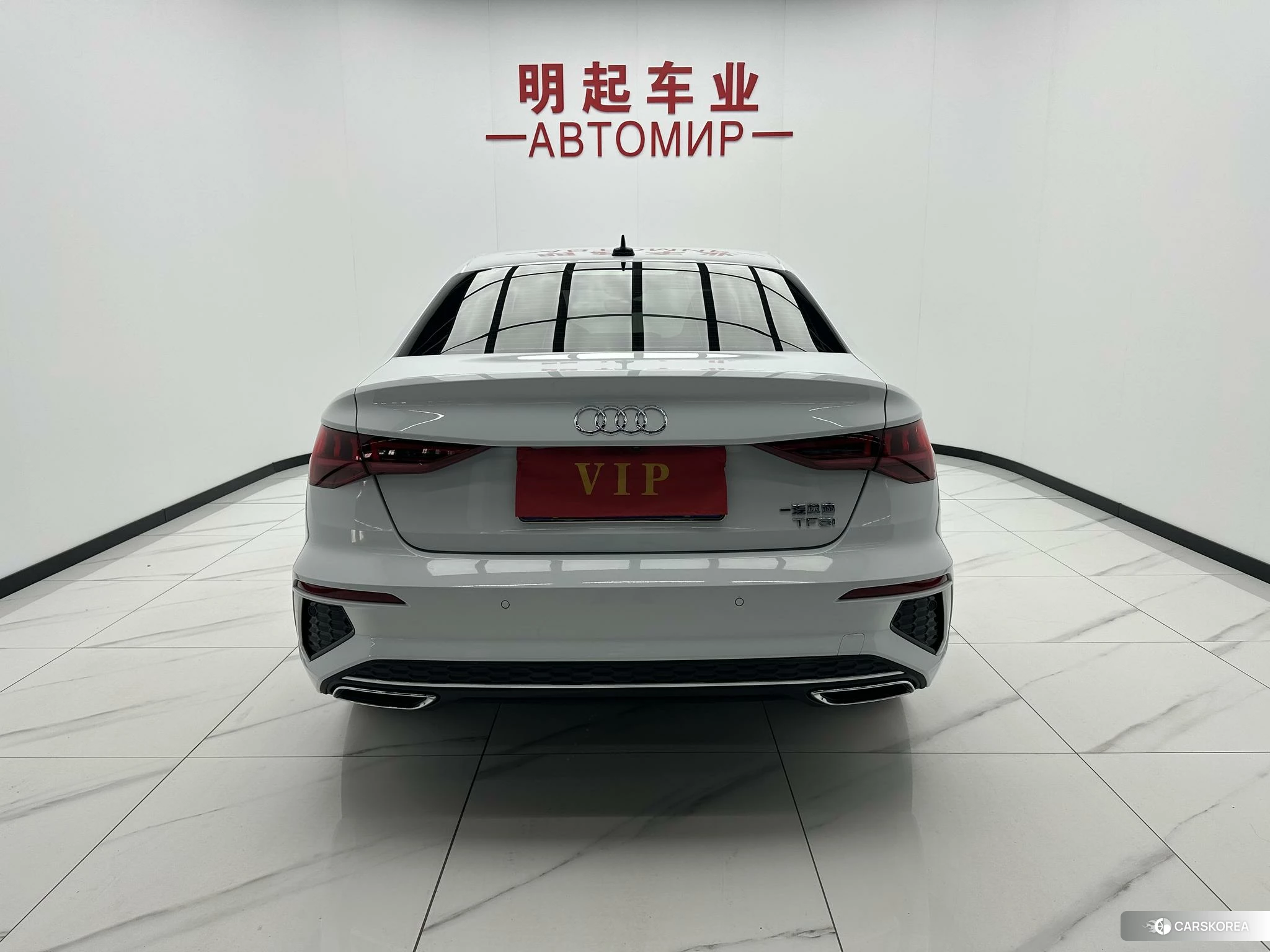 Audi A3 2023 Белый из Китая, фото 3