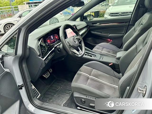 Volkswagen Golf 2023 Темно-серый из Китая, фото 3