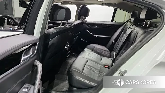 BMW 5 Series (G30) 2020 Белый из Кореи, фото 3