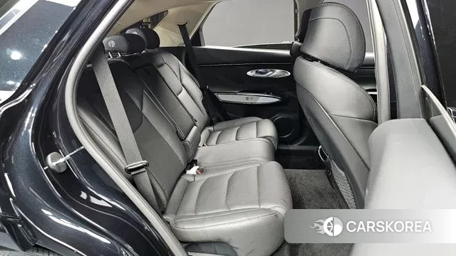 Genesis GV70 2021 Черный из Кореи, фото 3