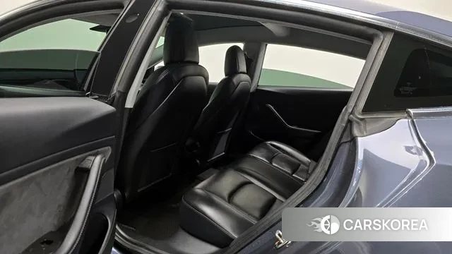 Tesla Model 3 2020 Серый из Кореи, фото 3