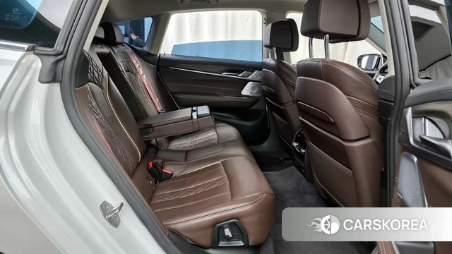 BMW 6 Series GT (G32) 2022 Белый из Кореи, фото 3