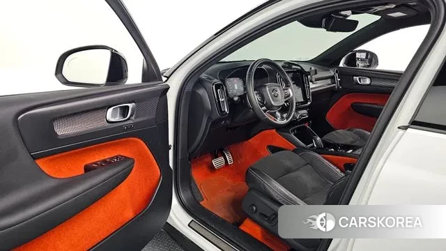 Volvo XC40 2019 Белый из Кореи, фото 3