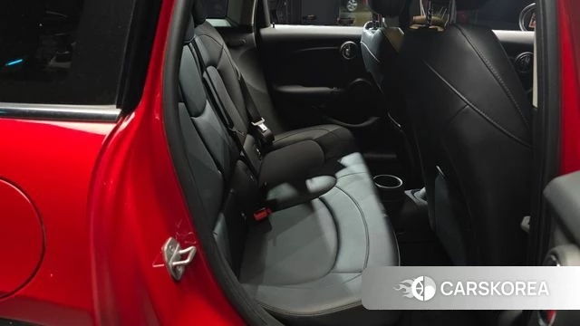 Mini Cooper 2018 Красный из Кореи, фото 3