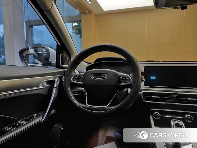 Geely Automobile Binyue 2020 Белый из Китая, фото 3