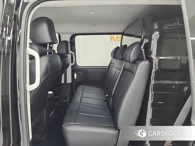 Hyundai Staria 2024 Черный из Кореи, фото 3