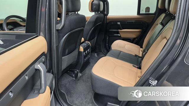 Land Rover Defender (L663) 2026 Серый из Кореи, фото 3