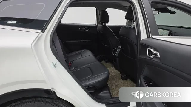 Kia Sportage 5th Generation 2022 Белый из Кореи, фото 3