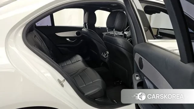 Mercedes-Benz C-Class W205 2018 Белый из Кореи, фото 3