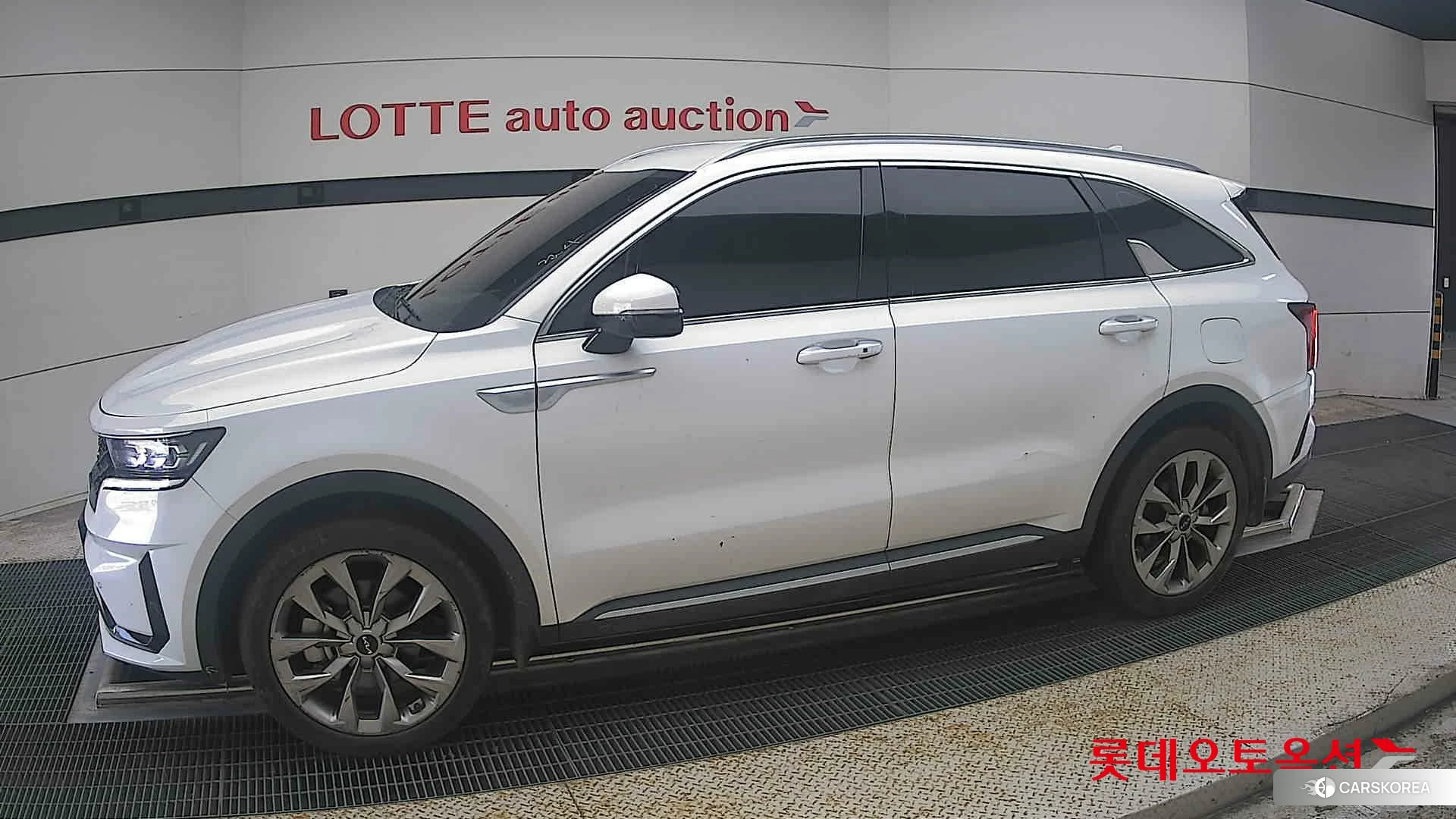 Kia Sorento 2023 Белый из Кореи, фото 3