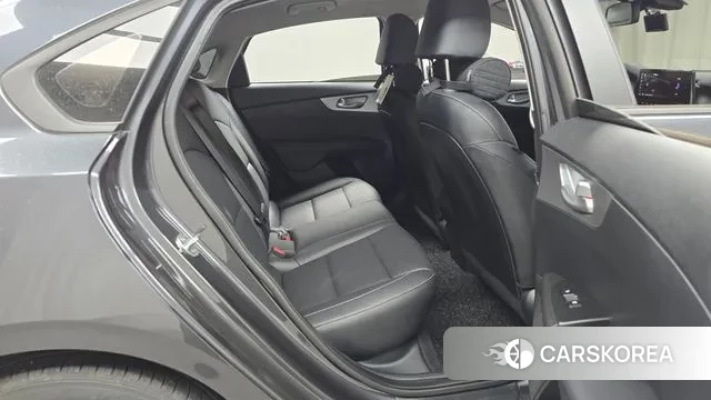 Kia The New K3 2nd generation 2022 Серый из Кореи, фото 3