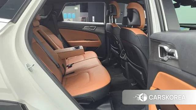 Kia Sportage 5th Generation 2023 Белый из Кореи, фото 3