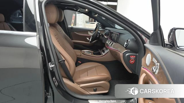 Mercedes-Benz E-Class W213 2020 Серый из Кореи, фото 3