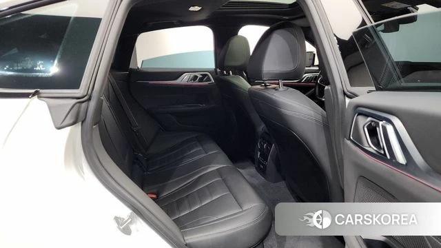 BMW 4 Series (G22) 2025 Белый из Кореи, фото 3