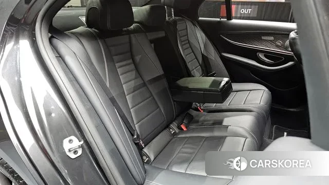 Mercedes-Benz E-Class W213 2021 Серый из Кореи, фото 3