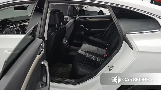 Volkswagen Arteon 2019 Белый из Кореи, фото 3