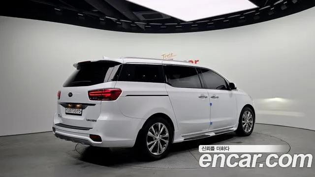 Kia The New Carnival 2019 Белый из Кореи, фото 3