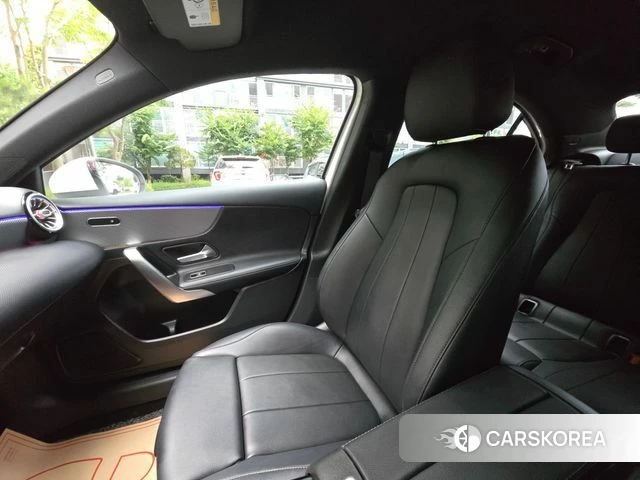 Mercedes-Benz A-Class W177 2021 Белый из Кореи, фото 3