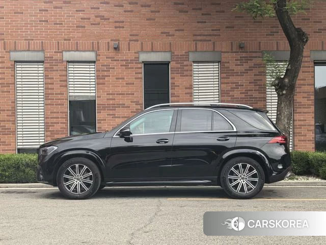 Mercedes-Benz GLE (import) 2025 Черный из Китая, фото 3