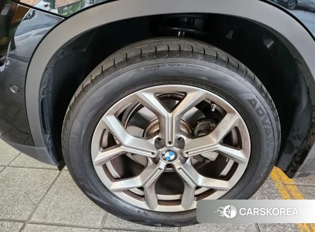 BMW X3 (G01) 2022 Черный из Кореи, фото 3