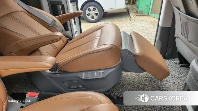 Hyundai Staria 2022 Белый из Кореи, фото 3