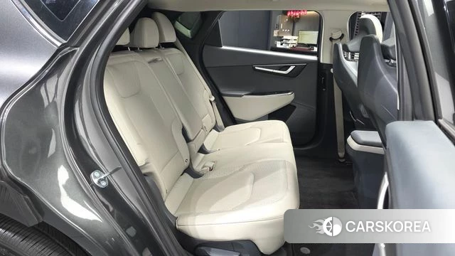 Kia EV6 2023 Серый из Кореи, фото 3