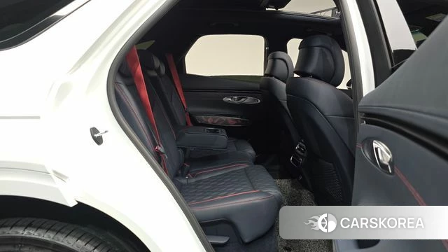 Genesis GV70 2021 Белый из Кореи, фото 3