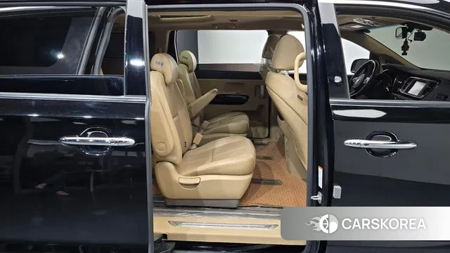 Kia The New Carnival 2018 Черный из Кореи, фото 3