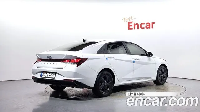 Hyundai Avante Hybrid (CN7) 2021 Белый из Кореи, фото 3