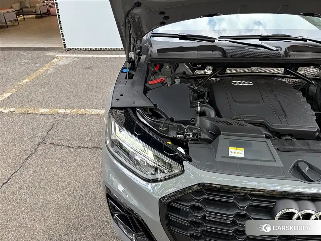 Audi Q5L 2026 Silver/gray из Китая, фото 3