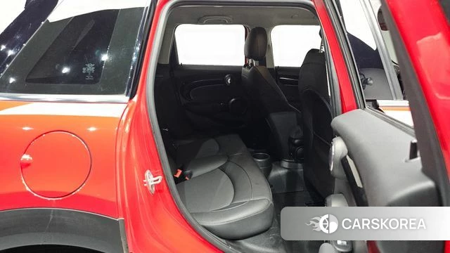 Mini Cooper 2022 Красный из Кореи, фото 3