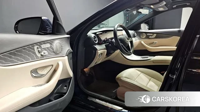 Mercedes-Benz E-Class W213 2022 Синий из Кореи, фото 3