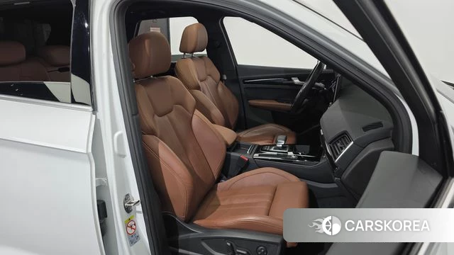 Audi Q5 (FY) 2022 Белый из Кореи, фото 3