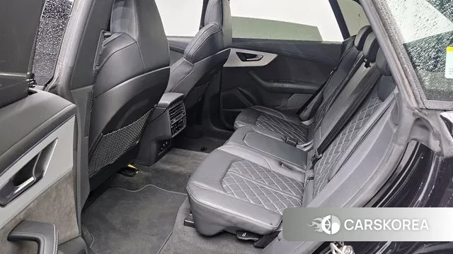 Audi Q8 (4M) 2021 Черный из Кореи, фото 3